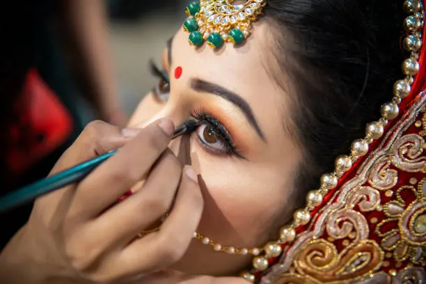 Bridal makeover service for a wedding day